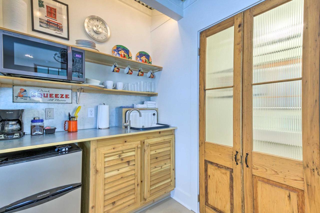 Walk To Beach From Chic Old Town Apartment With Yard Bay St. Louis Zewnętrze zdjęcie